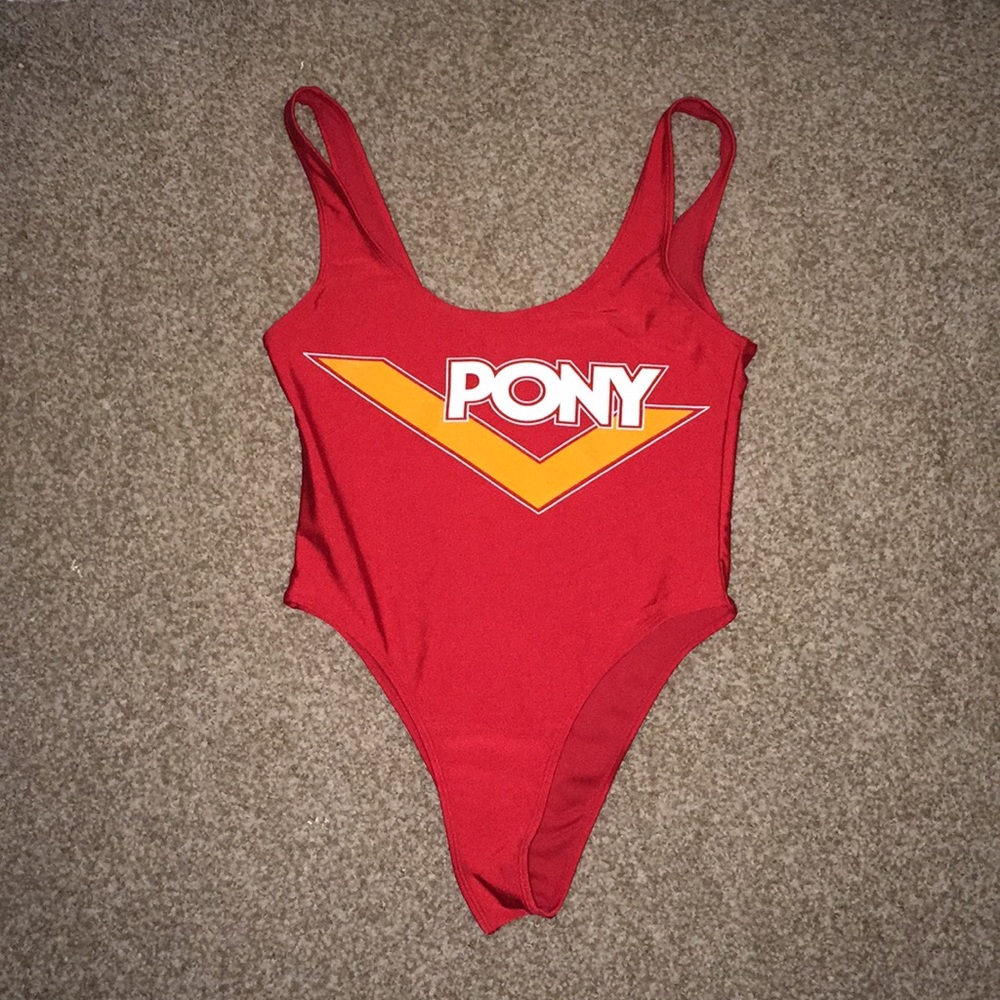 Swim suit